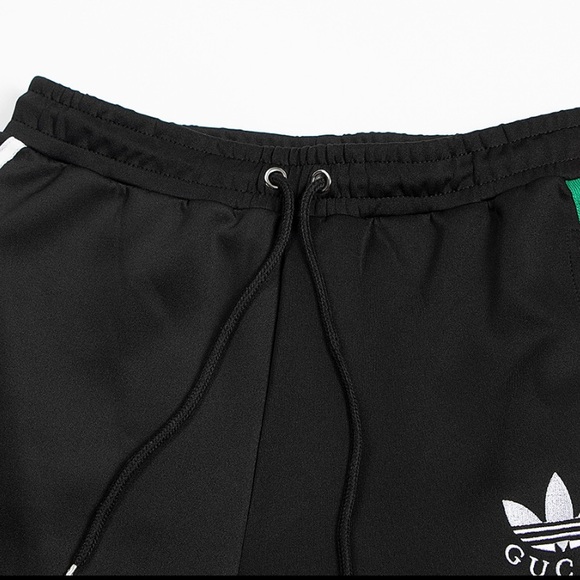 TRACKSUIT - NEW - SZ M โฅ๏ธ๐ - Picture 12 of 16